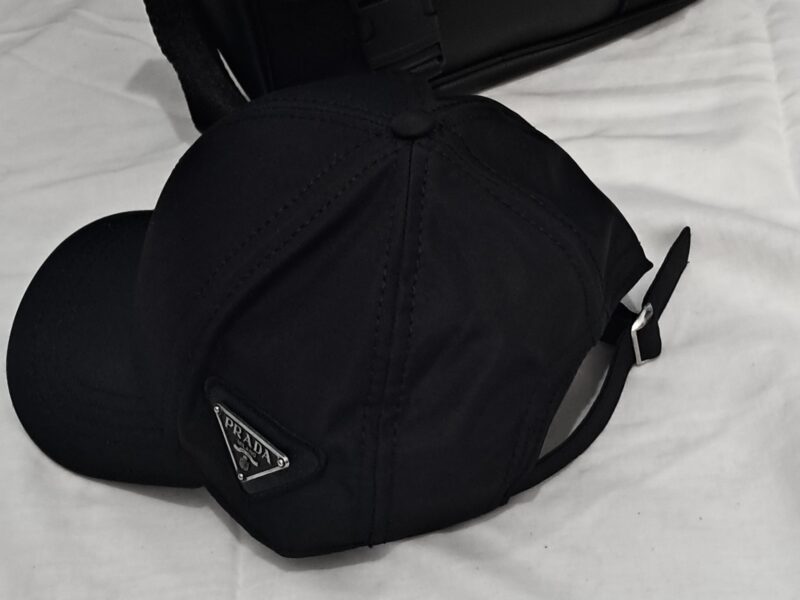 ⁦Casquette PRADA SUPER 🖤⁩ - الصورة ⁦2⁩